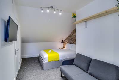🏡 Large Double En-Suite Room Main Photo