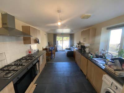 6 Bedroom Terraced House in Cathays Main Photo