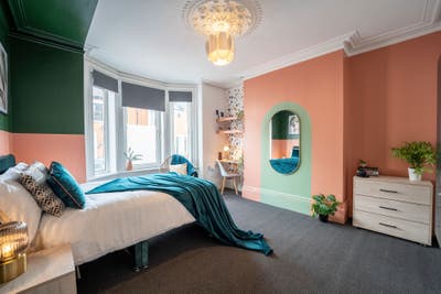 Large Ensuite Double Room 🔥 Main Photo