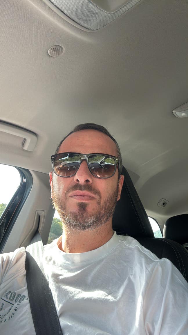 48 year old Male seeks a single or double room Main Photo