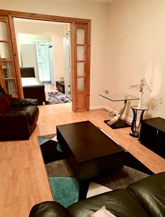 Double Room Ensuite With Own Living Room Main Photo