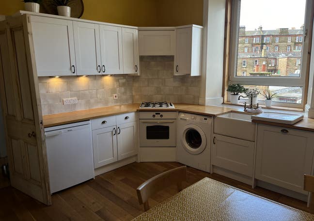 Single Room, Peacfeul Flat, Available Immediately  Main Photo