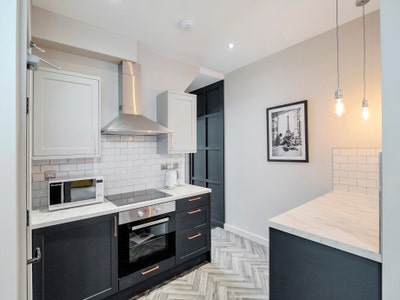 Stunning Studio in Queenswalk, Woodston Main Photo