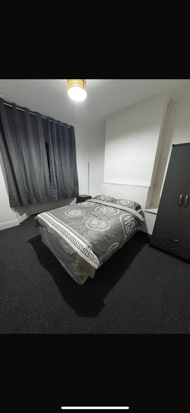 Full property available  Main Photo