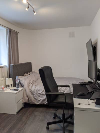 Recently refurbished flat to rent out in E1 Main Photo