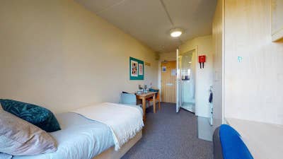 🏠 Studio at Creek Court, Greenwich  Main Photo