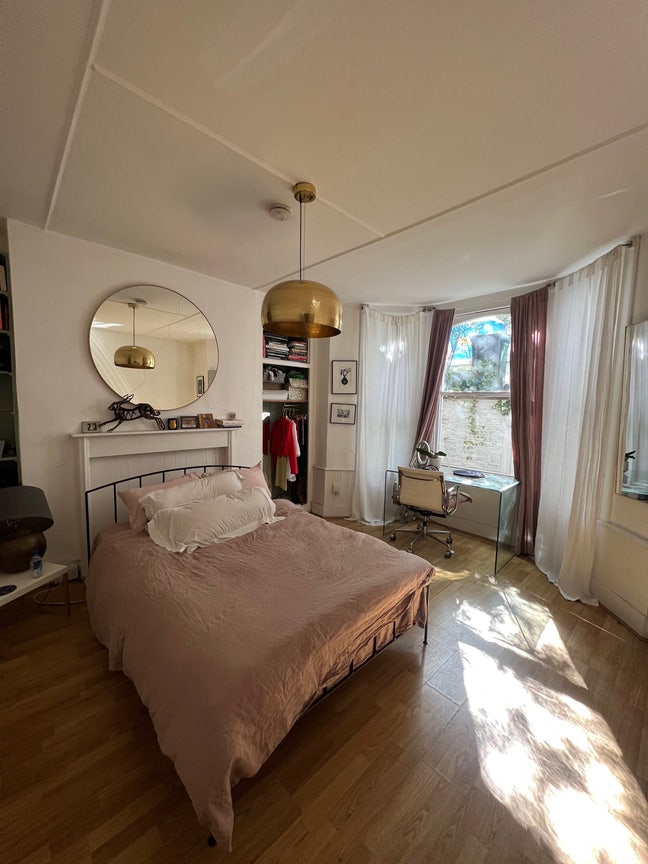 2 bed basement flat, In the heart of Hampstead. Main Photo