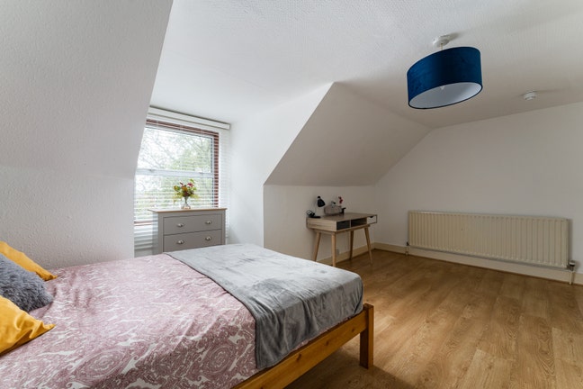‼️ Double Room - Lounge area - Turnpike Lane -  Main Photo