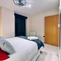Cosy Double Room with shared facility Main Photo