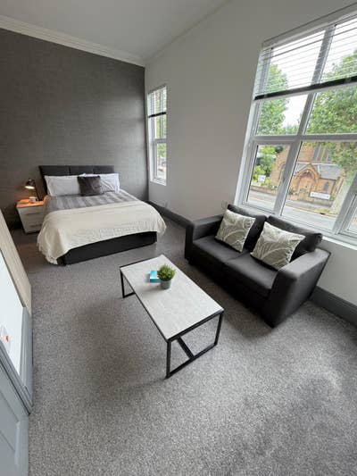 Luxury Large En-Suite Double Room to Rent  Main Photo