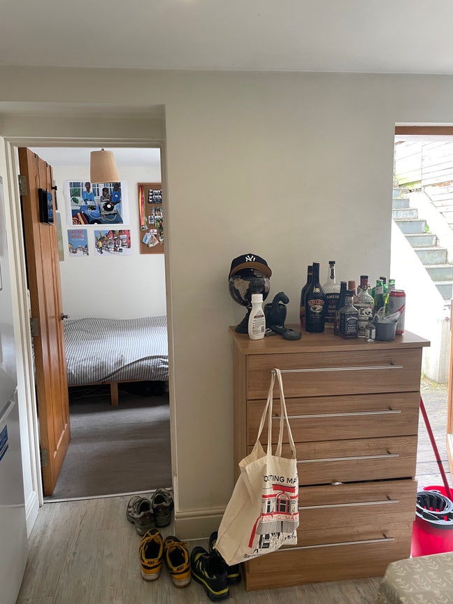 Small Double Room - East Dulwich Main Photo