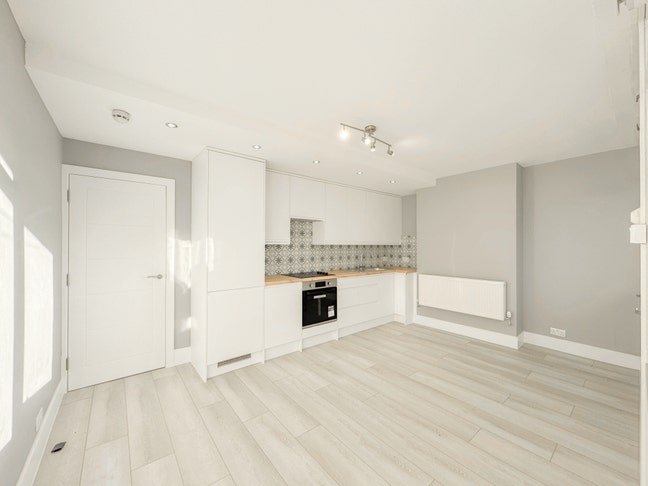 A beautiful 4 bedroom property in Shadwell, E1 Main Photo