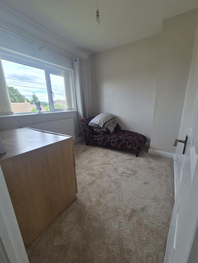 Spare Room in quiet Area Main Photo