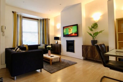 ✨Ensuite 🛁, in Female Clapham Junc. Houseshare✨ Main Photo