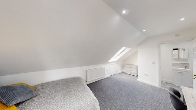 EN-SUITE ROOM Main Photo
