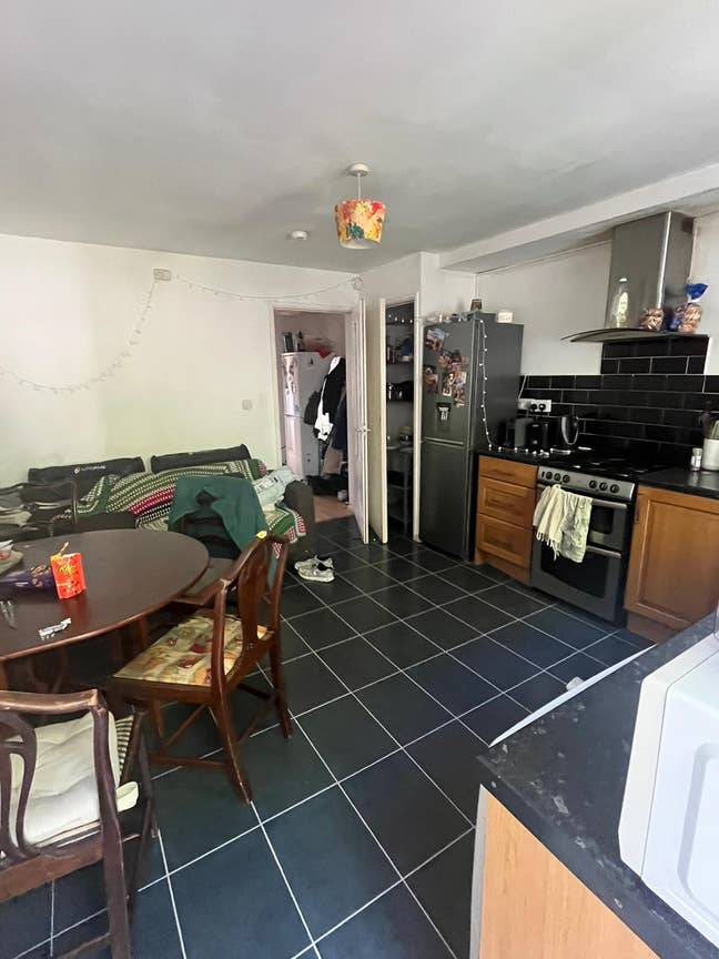 Aldgate East, E1, Lovely 5 Bedroom Town House  Main Photo