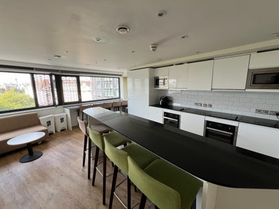 Urbanest Westminster Bridge - Contract Transfer Main Photo