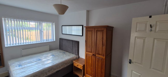 Large en-suite room in a Professional shared house Main Photo