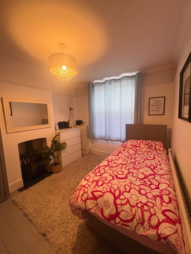 Single room w/ bills in St Albans Main Photo