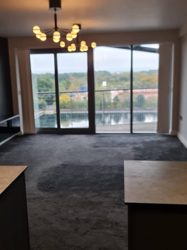 Spacious double bedroom in a duplex apartment  Main Photo