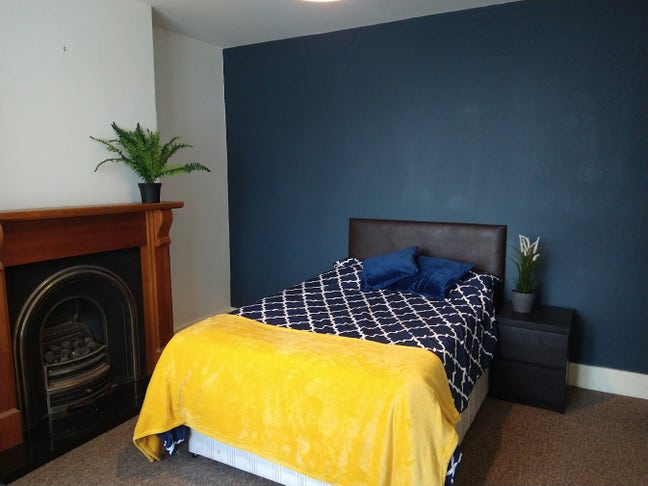 Spacious Room near Southmead Hospital Main Photo