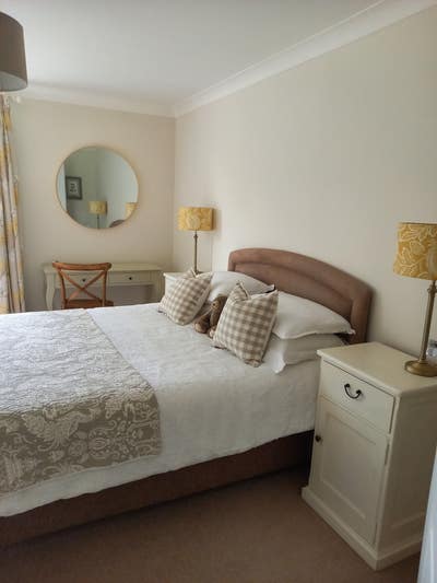 Large, double en-suite Westbourne/Bournemouth Main Photo