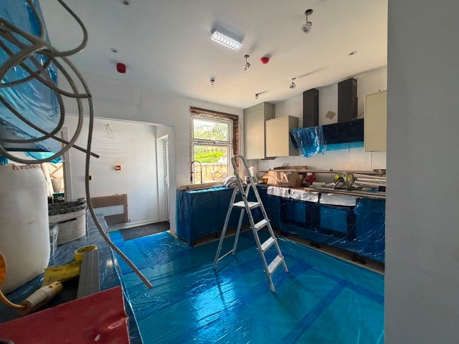 🏡Coming Soon💯 Luxury Living on Chandos Street Main Photo