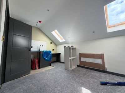 🏡Coming Soon💯 Luxury Living on Chandos Street Main Photo