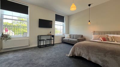 NEW Home Share - Applejax in Chorley Town Centre Main Photo
