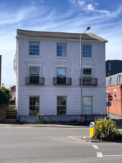 NEW Home Share - Applejax in Chorley Town Centre Main Photo