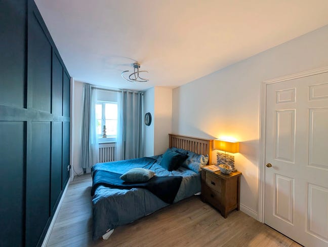 Double Bedroom - Own Bathroom  Main Photo
