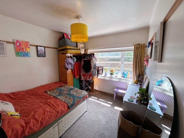 Room available 10 min walk to Balham & Tooting Bec Main Photo