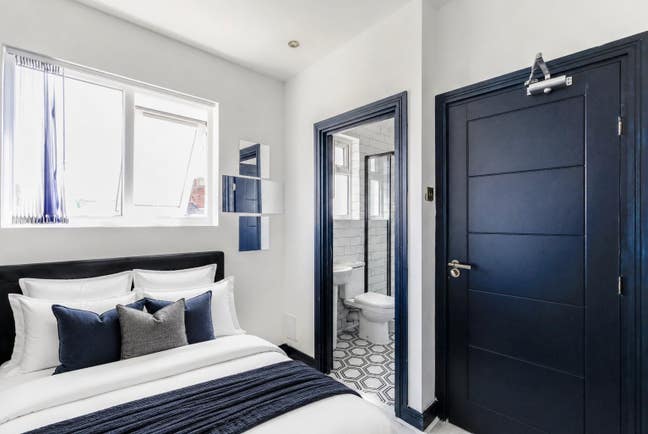 Spacious ENSUITE - Avaiable from 1st July  Main Photo