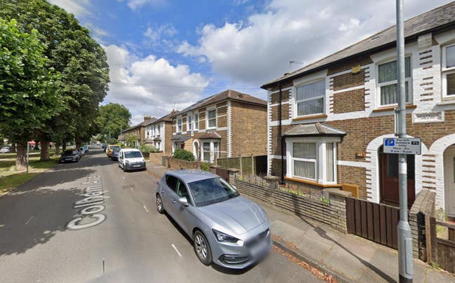 DSS-Studio Flat Available in Hayes Hillingdon UB7 Main Photo