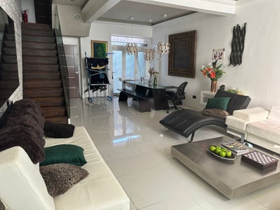 Room available in Chelsea (URGENT!) Main Photo