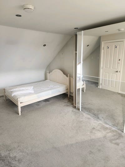Double room in refurbished house in Chiswick Main Photo