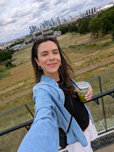 33 y/o female looking for a 2 month sublet Main Photo