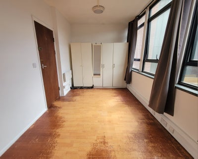 Private Room with shared Kitchen and Bathroom Main Photo