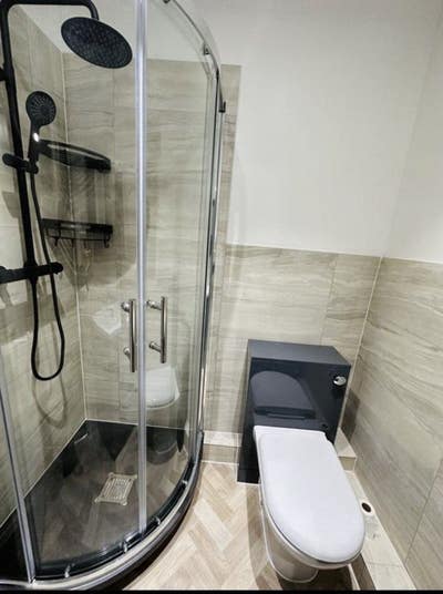 Double Room to Let Main Photo