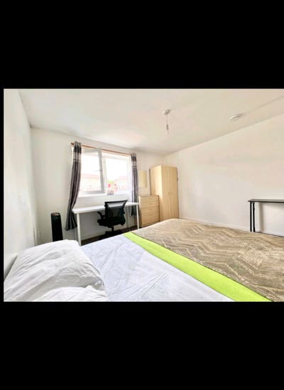 6 Huge Rooms, Canning Town, Forest Gate, E16 & E7☎ Main Photo