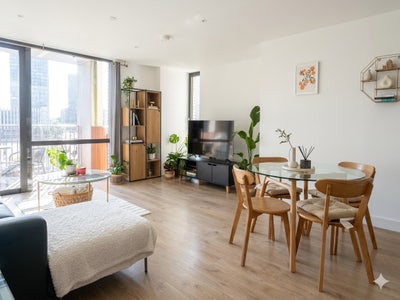 Spacious 1 Bed with Private Balcony Main Photo