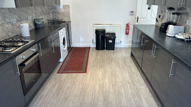 Double ensuite room Main Photo
