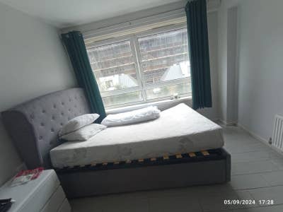 1 Bedroom Flat In Mile End W1 Main Photo