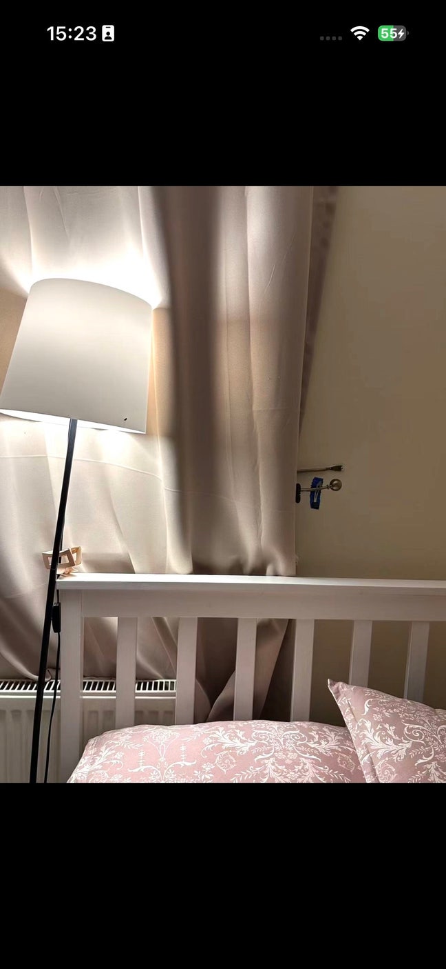 Nice furnished room near train station  Main Photo