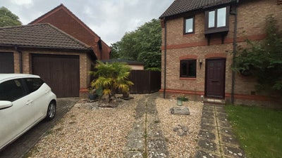 Whole house  for &pound;750PCM (Bills included)  Main Photo