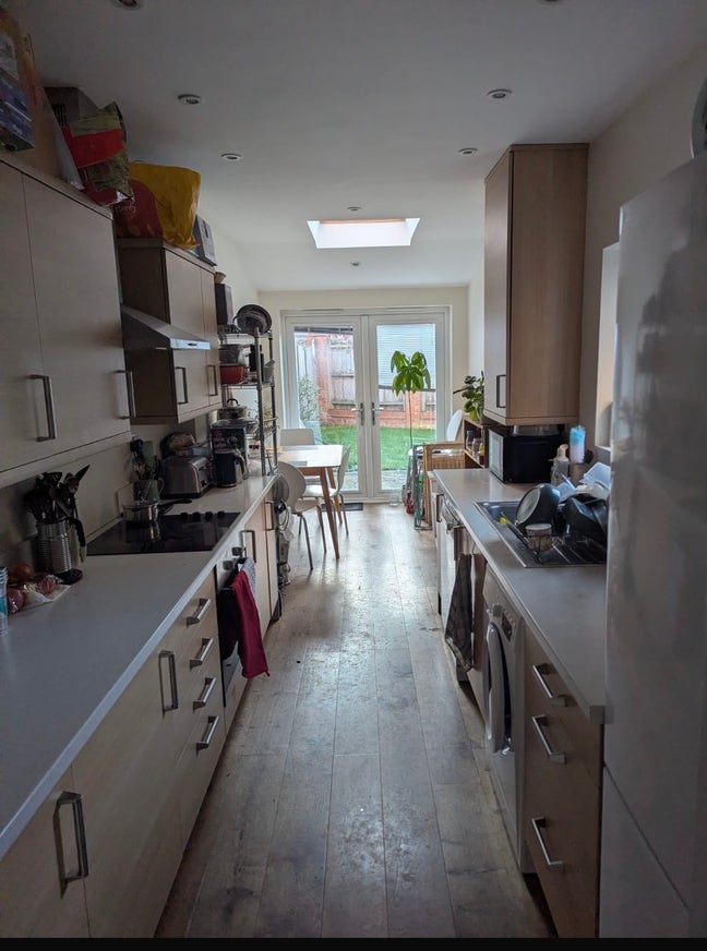 Double room in friendly Jericho house  Main Photo