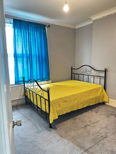 Double room to let Main Photo