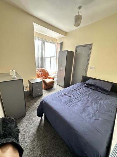 Double Room with Ensuite. Main Photo