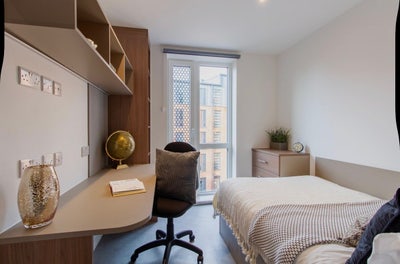 Double Bedroom with En Suite in Luxury Accom Main Photo