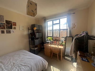 Big & Sunny room in Angel! Main Photo